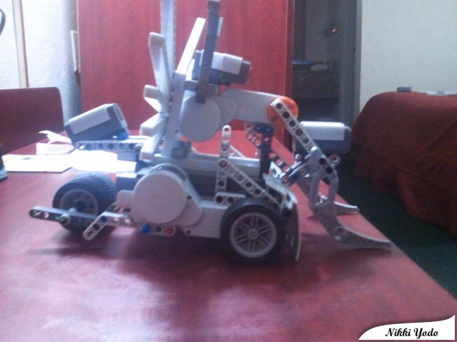 Lego Mindstorm Right